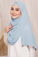 Load image into Gallery viewer, Sadia Shawl By Radiusite
