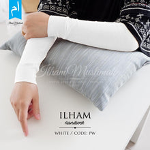 Load image into Gallery viewer, HANDSOCKS by Ilham Muslimah
