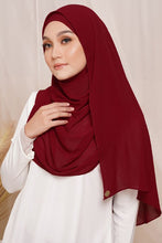 Load image into Gallery viewer, Sadia Shawl By Radiusite

