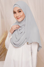 Load image into Gallery viewer, Sadia Shawl By Radiusite
